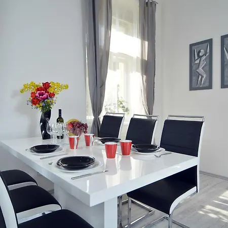 Navratilova Apartments Prague Exterior photo