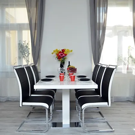 Navratilova Apartments Prague Exterior photo