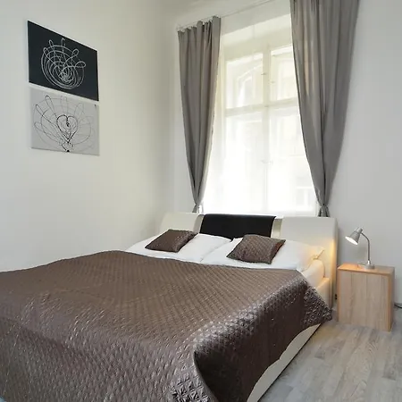 Navratilova Apartments Prague Exterior photo