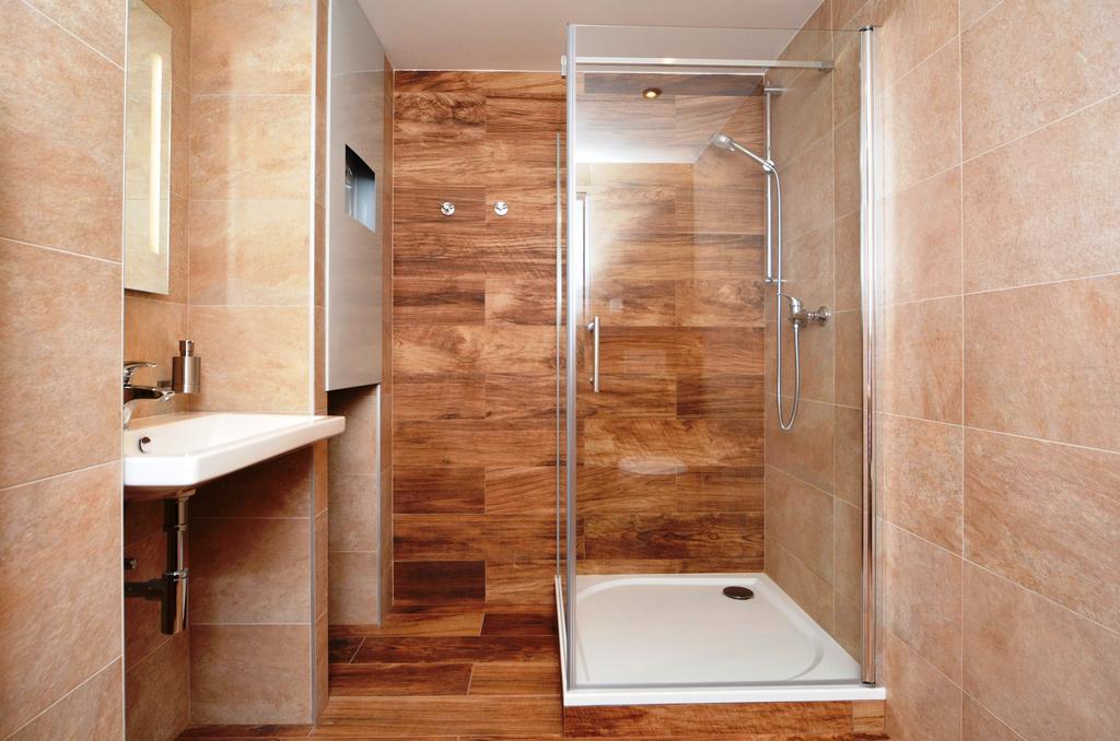 Navratilova Apartment *